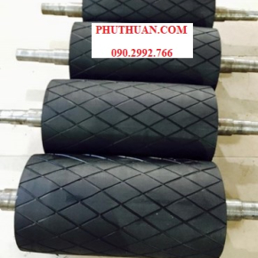 BỌC TRỤC CAO SU GÂN CARÔ MẮT CÁ