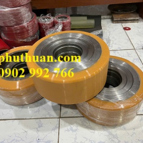 Đắp trục PU theo kích thước yêu cầu 